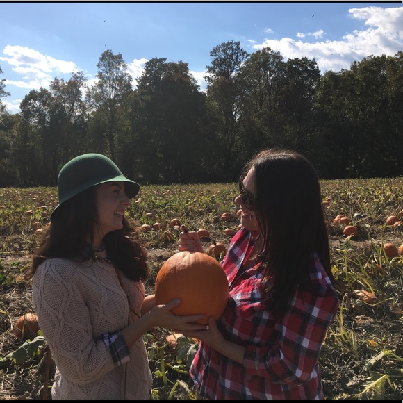 Meet the Posher - Rachel - Picture 4 of 5